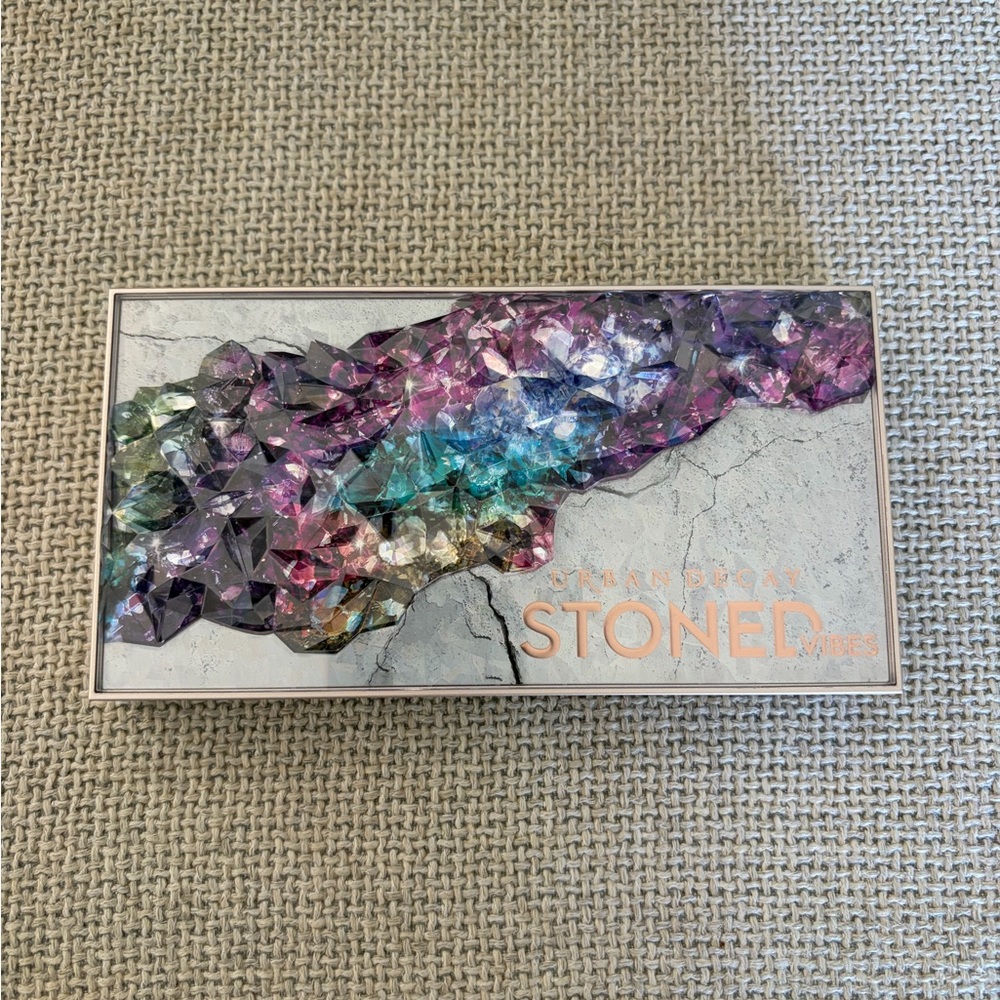 Urban Decay Stoned Vibes Palette